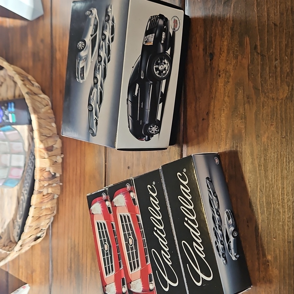 Cadillac Model Golf Ball Set